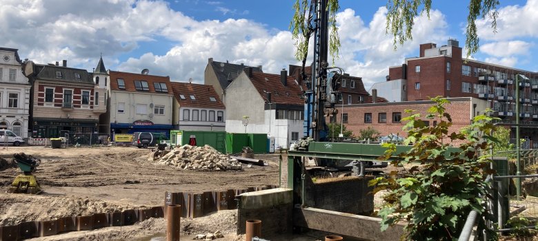 Bauarbeiten Uferbefestigung Dinkel an der Bahnhofstraße 
